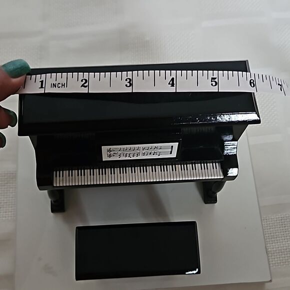 Enesco Vintage 1987 Couple Play Piano Anniversary Waltz Musical Box Wooden - Picture 7 of 16